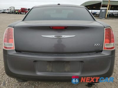 Zdjęcie 6 z 12 samochodu: 2014 CHRYSLER 300 VIN:2C3CCABG2EH200938 - miniatura