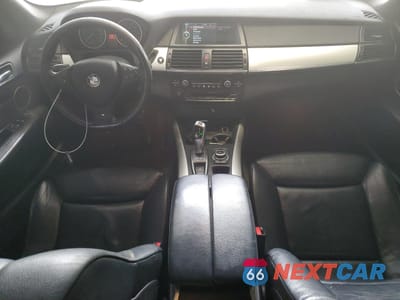 Zdjęcie 8 z 15 samochodu: 2010 BMW X5 XDRIVE48I VIN:5UXFE8C55AL311424 - miniatura