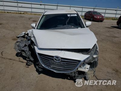 Piąte zdjęcie samochodu w środku: 2016 MAZDA 3 SPORT VIN:JM1BM1U79G1311957 - miniatura