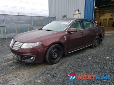 2010 LINCOLN MKS 1LNHL9ER8AG600176 - główne zdjęcie licytacji z USA - miniatura