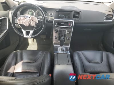 Zdjęcie 8 z 12 samochodu: 2012 VOLVO S60 T6 VIN:YV1902FH4C2120225 - miniatura