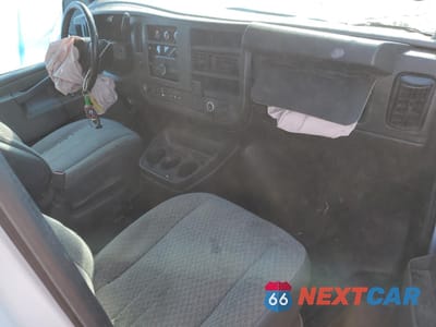 Zdjęcie 8 z 13 samochodu: 2020 CHEVROLET EXPRESS G3500 VIN:1GCZGGFGXL1220213 - miniatura