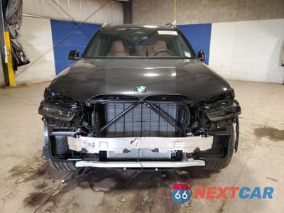 Piąte zdjęcie samochodu w środku: 2025 BMW X7 XDRIVE40I VIN:5UX23EM05S9X70103 - miniatura