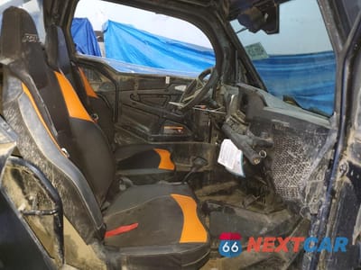 Piąte zdjęcie samochodu w środku: 2024 POLARIS RZR XP 1000 ULTIMATE VIN:3NSNEF992RF299872 - miniatura