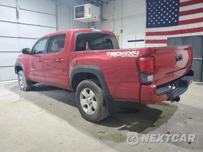 Trzecie zdjęcie samochodu z tyłu: 2018 TOYOTA TACOMA DOUBLE CAB VIN:3TMCZ5AN5JM177815 - miniatura