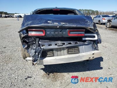 Zdjęcie 6 z 12 samochodu: 2019 DODGE CHALLENGER SXT VIN:2C3CDZAGXKH534725 - miniatura