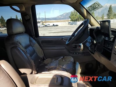 Zdjęcie 7 z 15 samochodu: 1999 CHEVROLET SUBURBAN C1500 VIN:3GNEC16R9XG198986 - miniatura