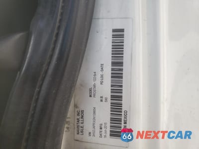 Zdjęcie 9 z 10 samochodu: 2016 INTERNATIONAL PROSTAR SEMI TRUCK VIN:3HSDJAPR3GN139654 - miniatura