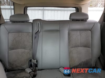 Zdjęcie 10 z 15 samochodu: 2005 SATURN VUE VIN:5GZCZ53475S833755 - miniatura