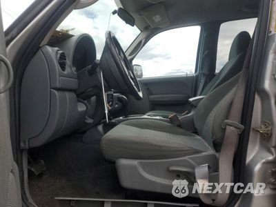 Zdjęcie 7 z 15 samochodu: 2005 JEEP LIBERTY SPORT VIN:1J4GL48K15W596348 - miniatura
