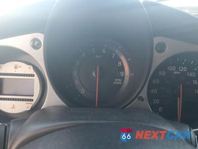 Zdjęcie 9 z 12 samochodu: 2009 NISSAN 370Z VIN:JN1AZ44E69M405053 - miniatura