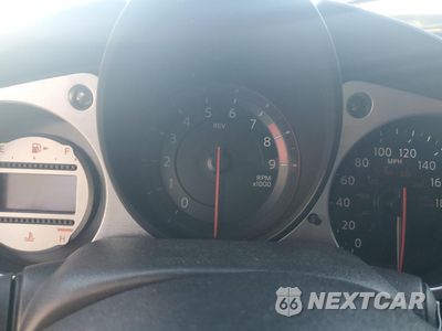 Zdjęcie 9 z 12 samochodu: 2009 NISSAN 370Z VIN:JN1AZ44E69M405053 - miniatura