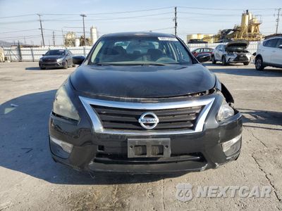 Piąte zdjęcie samochodu w środku: 2015 NISSAN ALTIMA 2.5 VIN:1N4AL3AP6FC144691 - miniatura