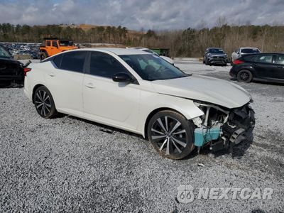 Czwarte zdjęcie samochodu z boku: 2019 NISSAN ALTIMA SR VIN:1N4BL4CVXKC209736 - miniatura