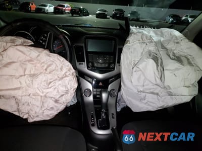 Zdjęcie 8 z 12 samochodu: 2015 CHEVROLET CRUZE LT VIN:1G1PC5SB3F7126220 - miniatura