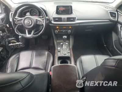 Zdjęcie 8 z 14 samochodu: 2018 MAZDA 3 TOURING VIN:3MZBN1L34JM225457 - miniatura