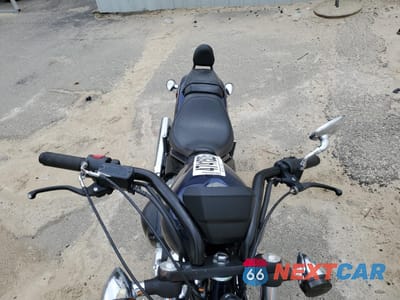 Piąte zdjęcie samochodu w środku: 2019 HONDA VT1300 CX VIN:JH2SC6122KK400370 - miniatura