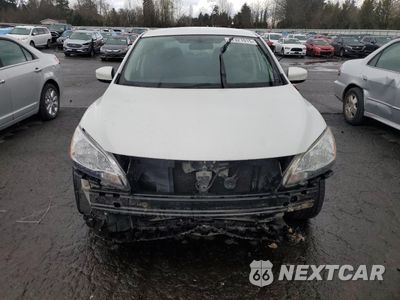 Piąte zdjęcie samochodu w środku: 2014 NISSAN SENTRA S VIN:3N1AB7AP8EY266840 - miniatura