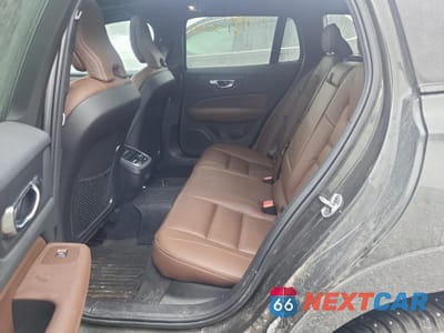 Zdjęcie 10 z 12 samochodu: 2022 VOLVO V60 CROSS COUNTRY T5 MOMENTUM VIN:YV4102WK0N2094947 - miniatura