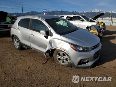 Czwarte zdjęcie samochodu z boku: 2019 CHEVROLET TRAX LS VIN:3GNCJNSBXKL218854 - miniatura
