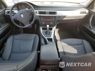 Zdjęcie 8 z 14 samochodu: 2009 BMW 328 I VIN:WBAPH73549A175377 - miniatura