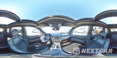 Zdjęcie 14 z 15 samochodu: 2018 JEEP GRAND CHEROKEE SRT-8 VIN:1C4RJFDJ5JC207025 - miniatura