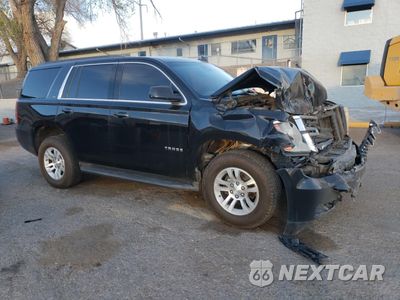 Czwarte zdjęcie samochodu z boku: 2019 CHEVROLET TAHOE C1500 LT VIN:1GNSCBKC6KR343971 - miniatura