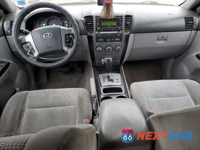 Zdjęcie 8 z 15 samochodu: 2008 KIA SORENTO EX VIN:KNDJC736185789522 - miniatura