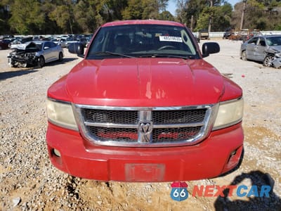 Piąte zdjęcie samochodu w środku: 2008 DODGE DAKOTA QUAD SLT VIN:1D7HE48K78S540601 - miniatura
