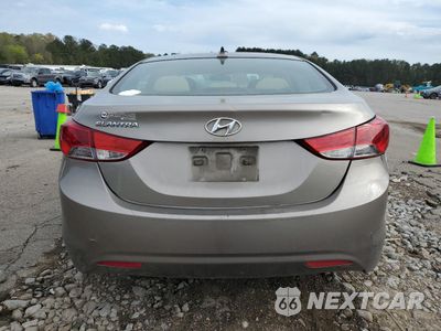 Zdjęcie 6 z 12 samochodu: 2013 HYUNDAI ELANTRA GLS VIN:5NPDH4AE6DH388534 - miniatura