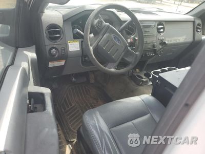 Zdjęcie 8 z 12 samochodu: 2013 FORD F450 SUPER DUTY VIN:1FDUF4GY6DEB14964 - miniatura