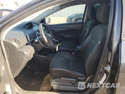 Zdjęcie 7 z 12 samochodu: 2009 TOYOTA YARIS VIN:JTDBT903991335084 - miniatura