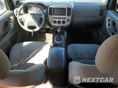 Zdjęcie 8 z 13 samochodu: 2007 FORD ESCAPE HEV VIN:1FMCU59H77KB58546 - miniatura