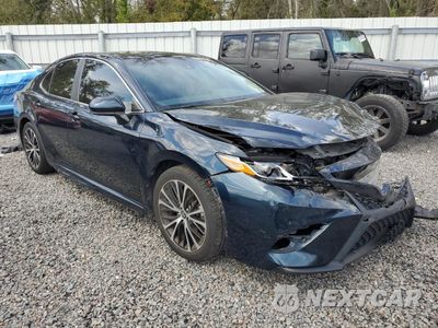 Czwarte zdjęcie samochodu z boku: 2020 TOYOTA CAMRY SE VIN:4T1G11AKXLU507319 - miniatura
