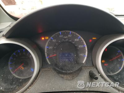 Zdjęcie 9 z 12 samochodu: 2009 HONDA FIT SPORT VIN:JHMGE884X9S018883 - miniatura