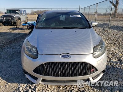 Piąte zdjęcie samochodu w środku: 2014 FORD FOCUS ST VIN:1FADP3L96EL413447 - miniatura