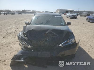 Piąte zdjęcie samochodu w środku: 2019 NISSAN SENTRA S VIN:3N1AB7APXKY249792 - miniatura