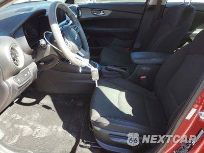 Zdjęcie 7 z 15 samochodu: 2019 KIA FORTE FE VIN:3KPF24AD3KE011470 - miniatura