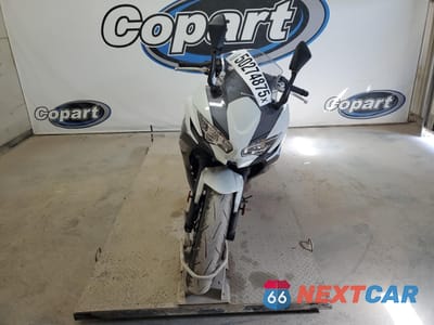 Drugie zdjęcie samochodu z przodu: 2023 KAWASAKI EX650 R VIN:ML5EXER14PDA94832 - miniatura