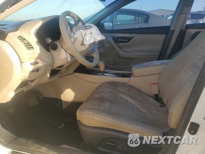Zdjęcie 7 z 12 samochodu: 2016 NISSAN ALTIMA 2.5 VIN:1N4AL3AP4GN304797 - miniatura