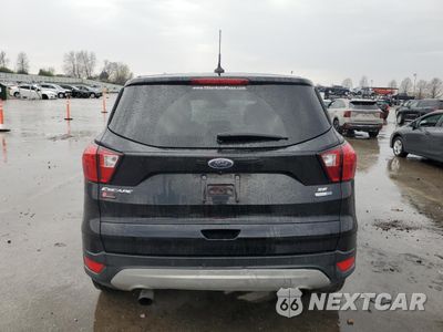 Zdjęcie 6 z 14 samochodu: 2019 FORD ESCAPE SE VIN:1FMCU9GD0KUC09129 - miniatura