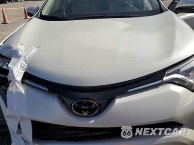 Zdjęcie 11 z 13 samochodu: 2018 TOYOTA RAV4 LIMITED VIN:JTMYFREV0JJ736734 - miniatura