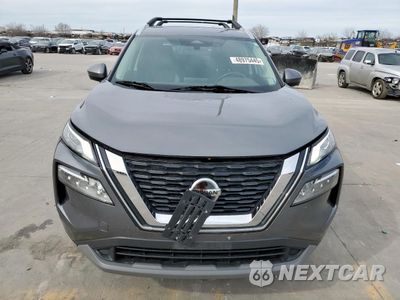 Piąte zdjęcie samochodu w środku: 2021 NISSAN ROGUE SV VIN:5N1AT3BA7MC842143 - miniatura