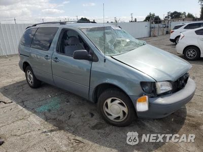 Czwarte zdjęcie samochodu z boku: 1998 TOYOTA SIENNA LE VIN:4T3ZF13C1WU050220 - miniatura