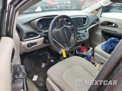 Zdjęcie 8 z 13 samochodu: 2017 CHRYSLER PACIFICA TOURING VIN:2C4RC1DG1HR502321 - miniatura