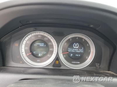 Zdjęcie 9 z 13 samochodu: 2013 VOLVO XC60 T6 VIN:YV4902DZXD2457174 - miniatura