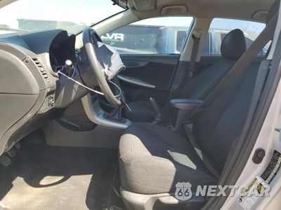 Zdjęcie 7 z 12 samochodu: 2010 TOYOTA COROLLA BASE VIN:2T1BU4EE0AC307362 - miniatura