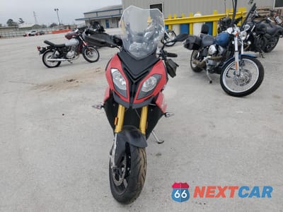Drugie zdjęcie samochodu z przodu: 2016 BMW S 1000 XR VIN:WB10D1300GZ461952 - miniatura