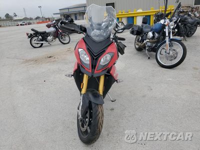 Drugie zdjęcie samochodu z przodu: 2016 BMW S 1000 XR VIN:WB10D1300GZ461952 - miniatura