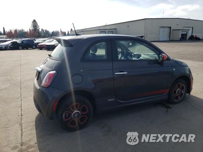 Trzecie zdjęcie samochodu z tyłu: 2016 FIAT 500 ELECTRIC VIN:3C3CFFGE5GT180318 - miniatura